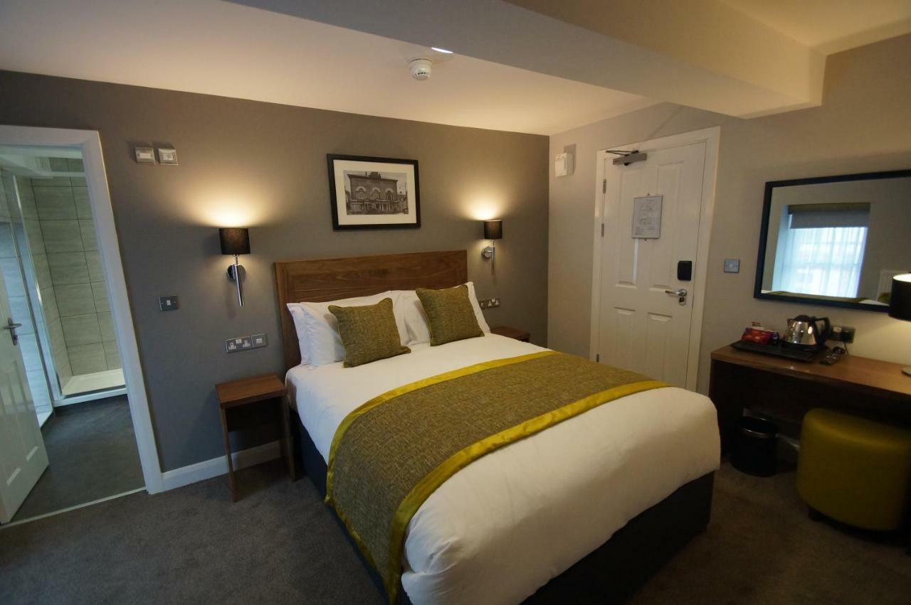 New Park Hotel Carmarthen Exterior foto